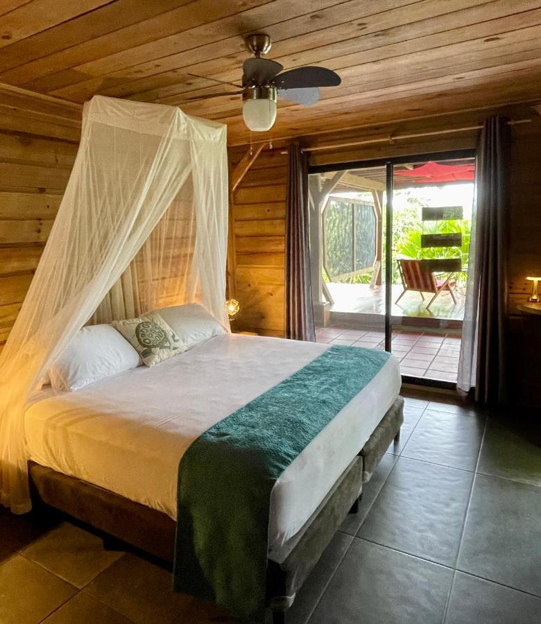 Eden Jungle Lodge Бокас-дель-Торо Экстерьер фото