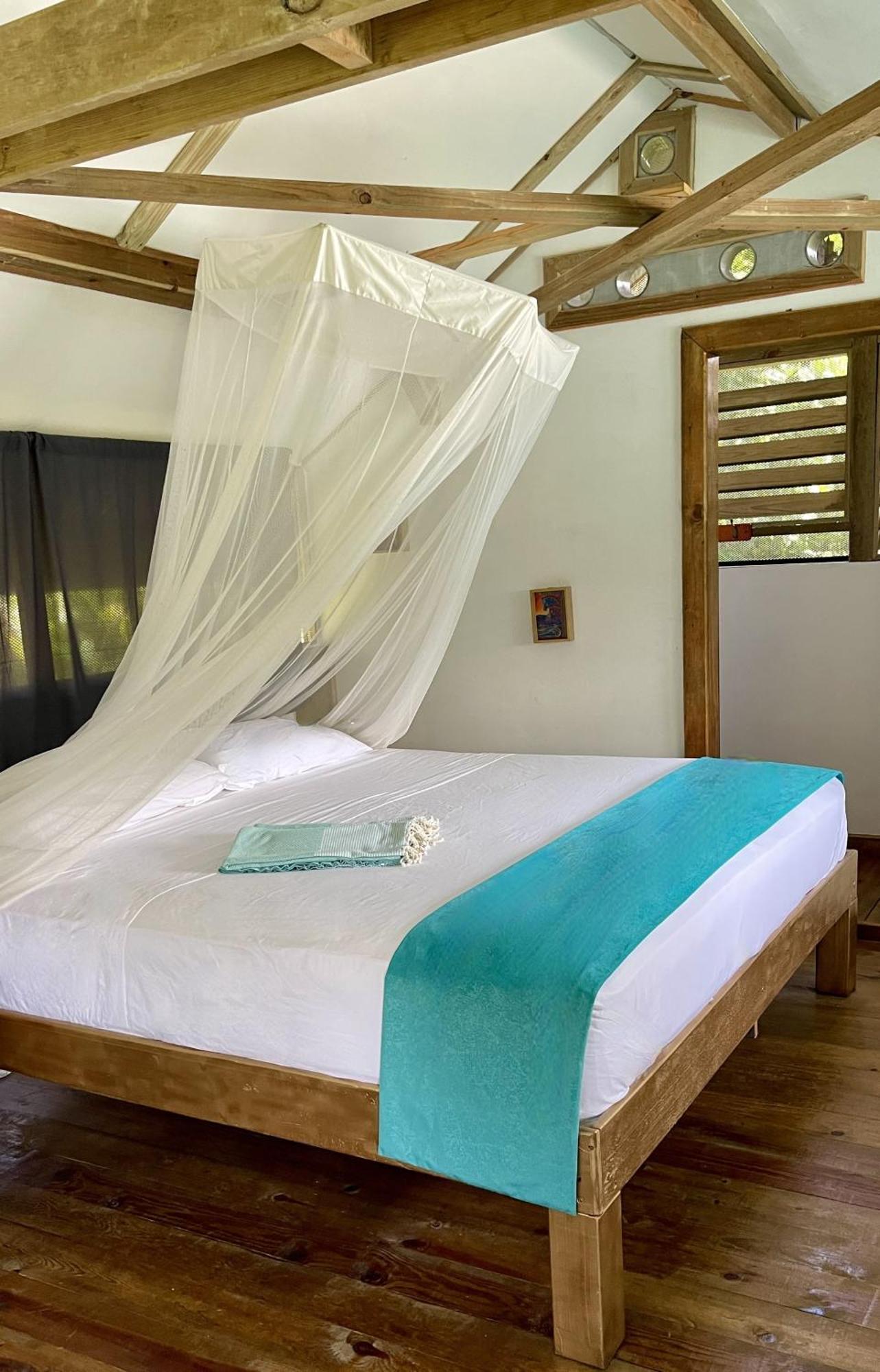 Eden Jungle Lodge Бокас-дель-Торо Экстерьер фото
